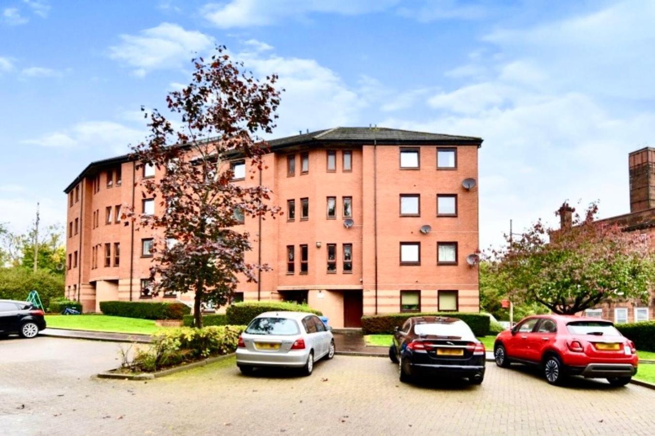 Apartment Chic & Cozy 2-bed Flat In - Free Parking *