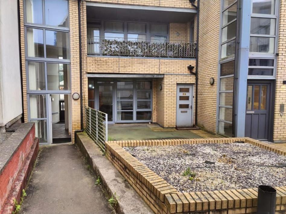 Apartment 2 Bedroom 2 Bathroom By Citi Living Scotland *