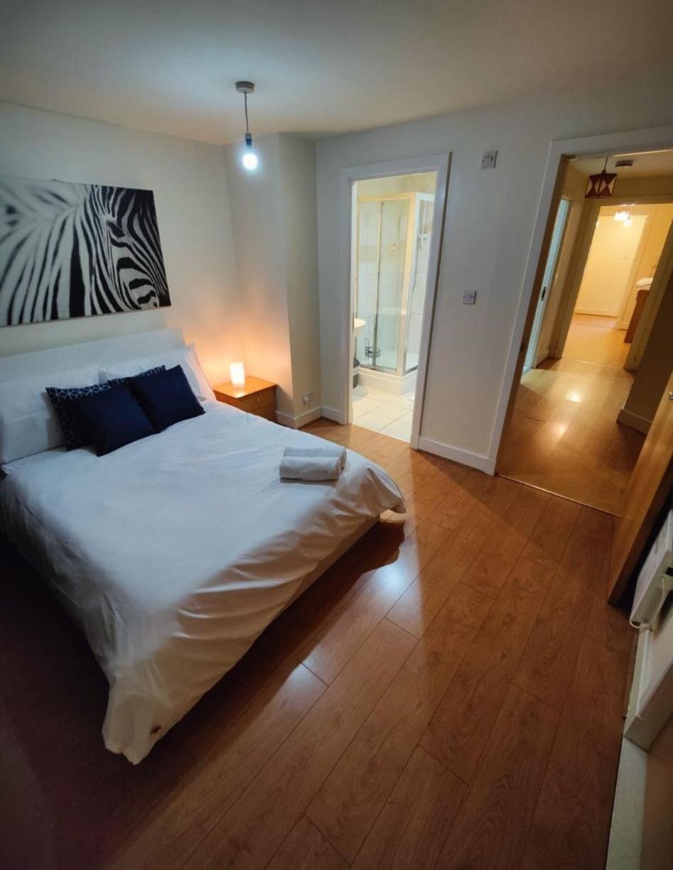 2 Bedroom 2 Bathroom By Citi Living Scotland *