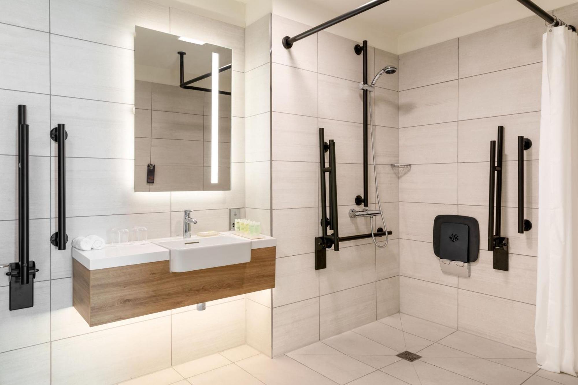 Hotel Courtyard By Marriott Sec 4*