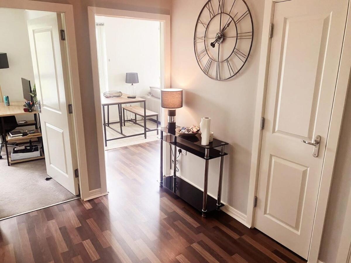 Modern Two Bed With Free Parking * Glasgow