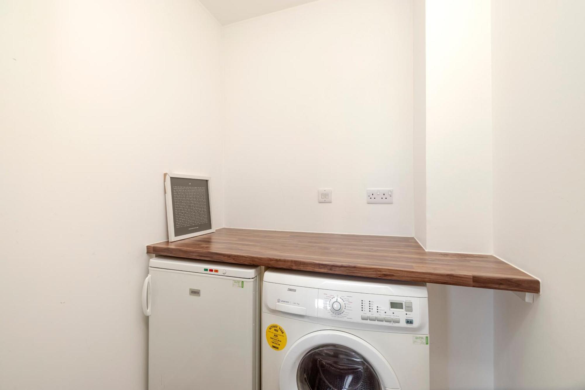 Apartment Joivy Chic Flat With Balcony In Merchant *