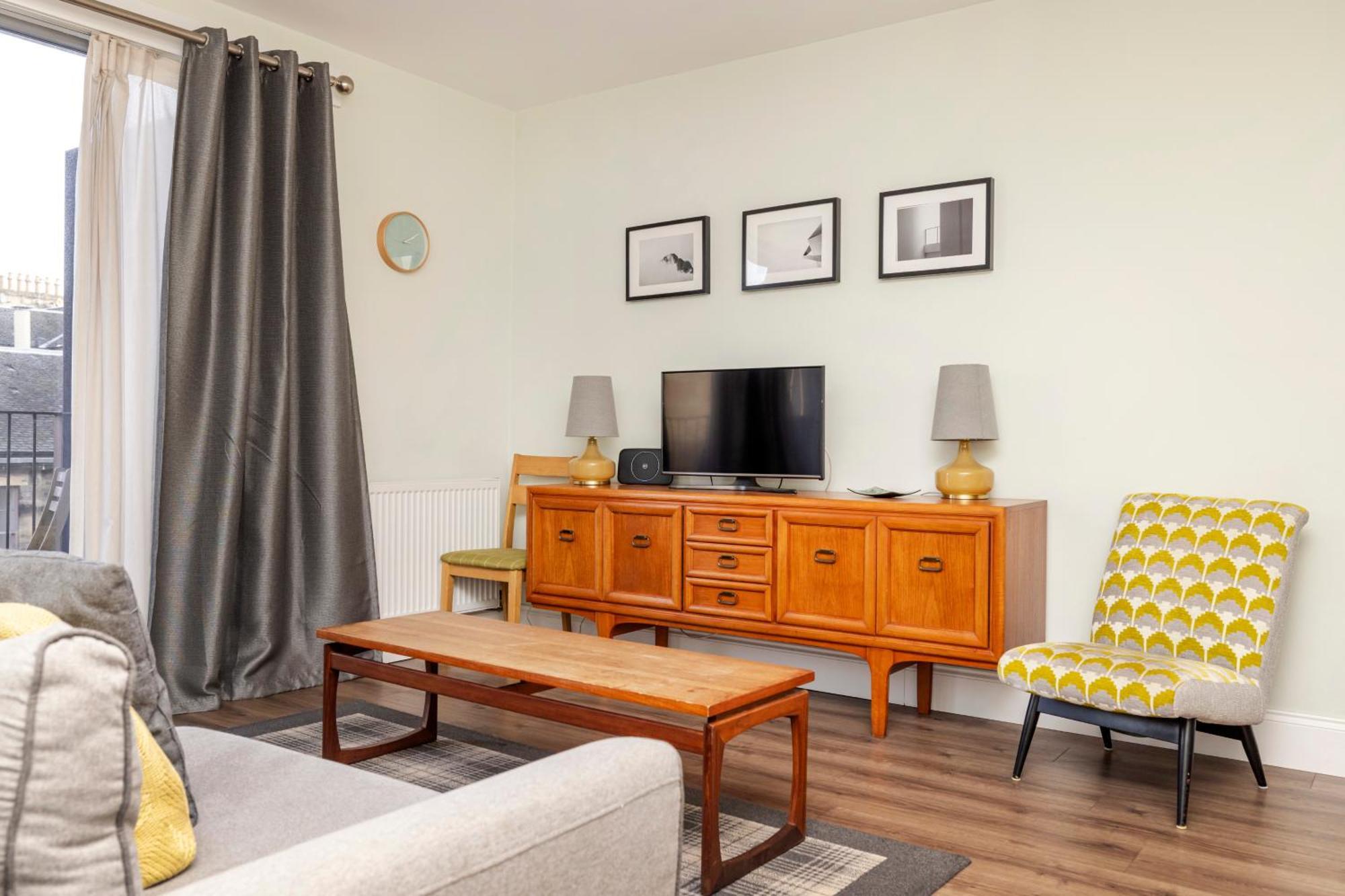 Apartment Joivy Chic Flat With Balcony In Merchant *