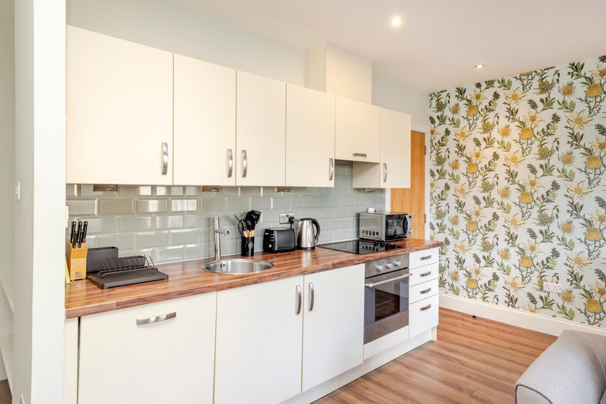 Joivy Chic Flat With Balcony In Merchant Apartment Glasgow
