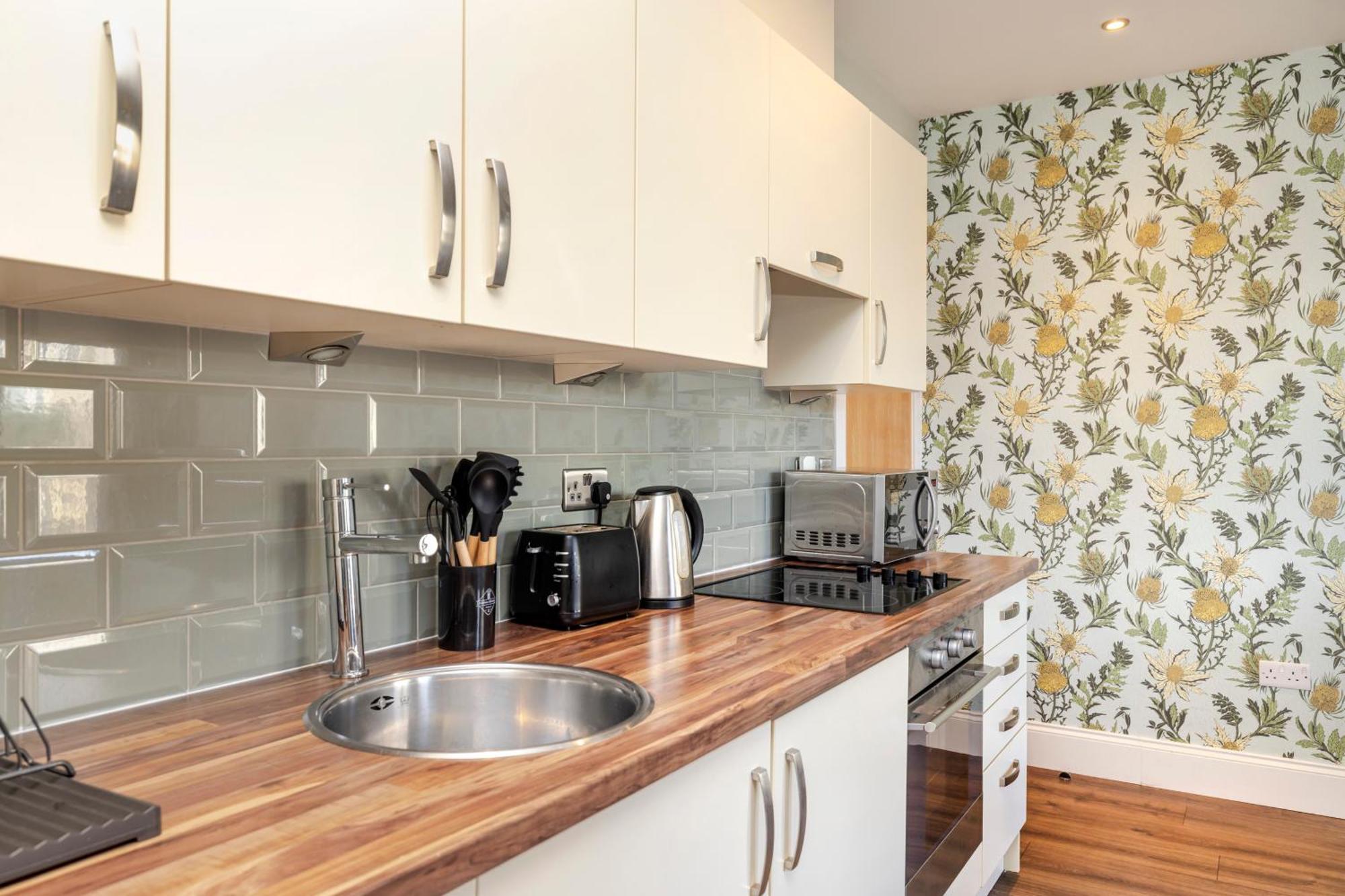 Apartment Joivy Chic Flat With Balcony In Merchant Glasgow