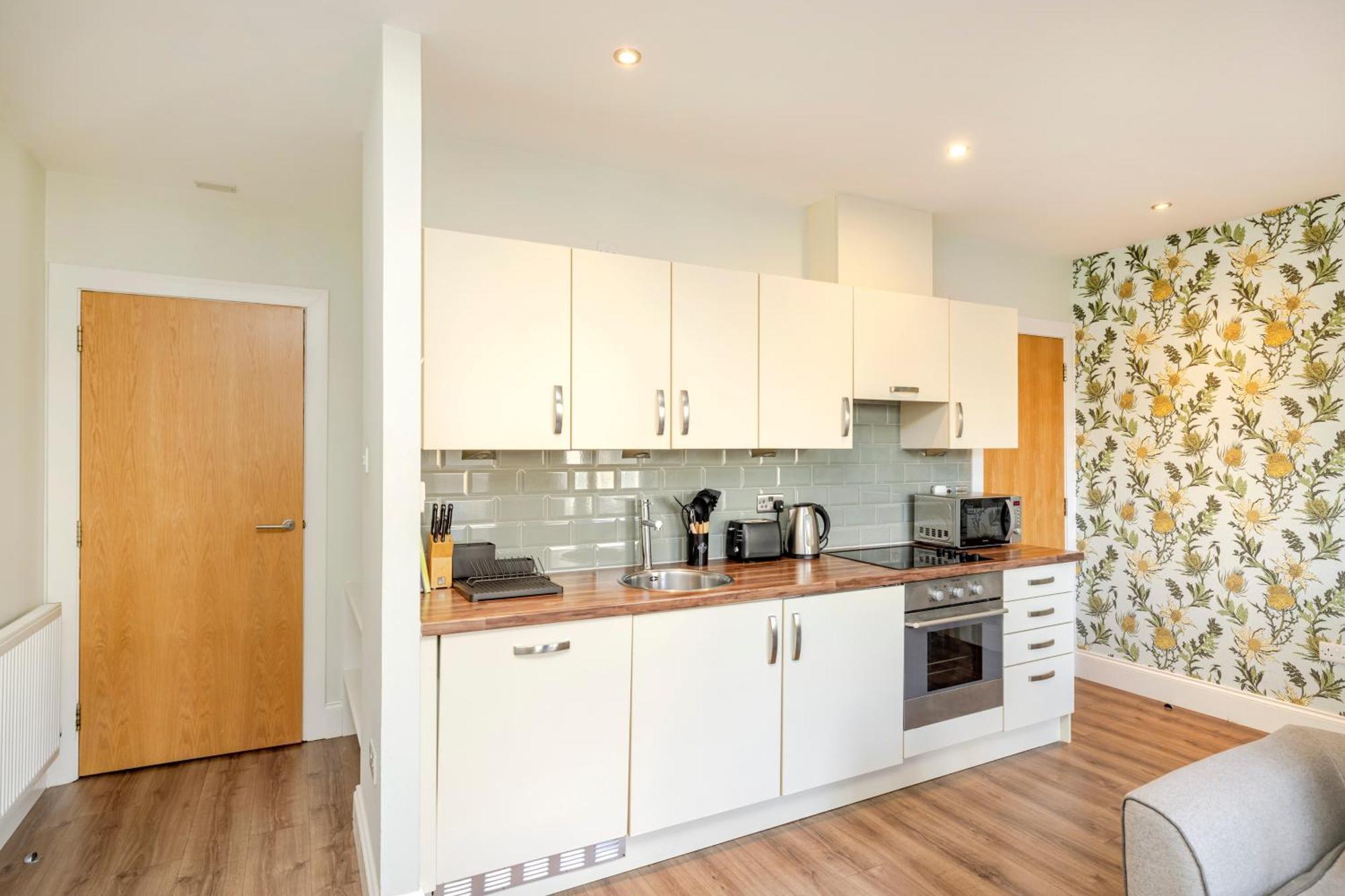 Joivy Chic Flat With Balcony In Merchant Apartment Glasgow