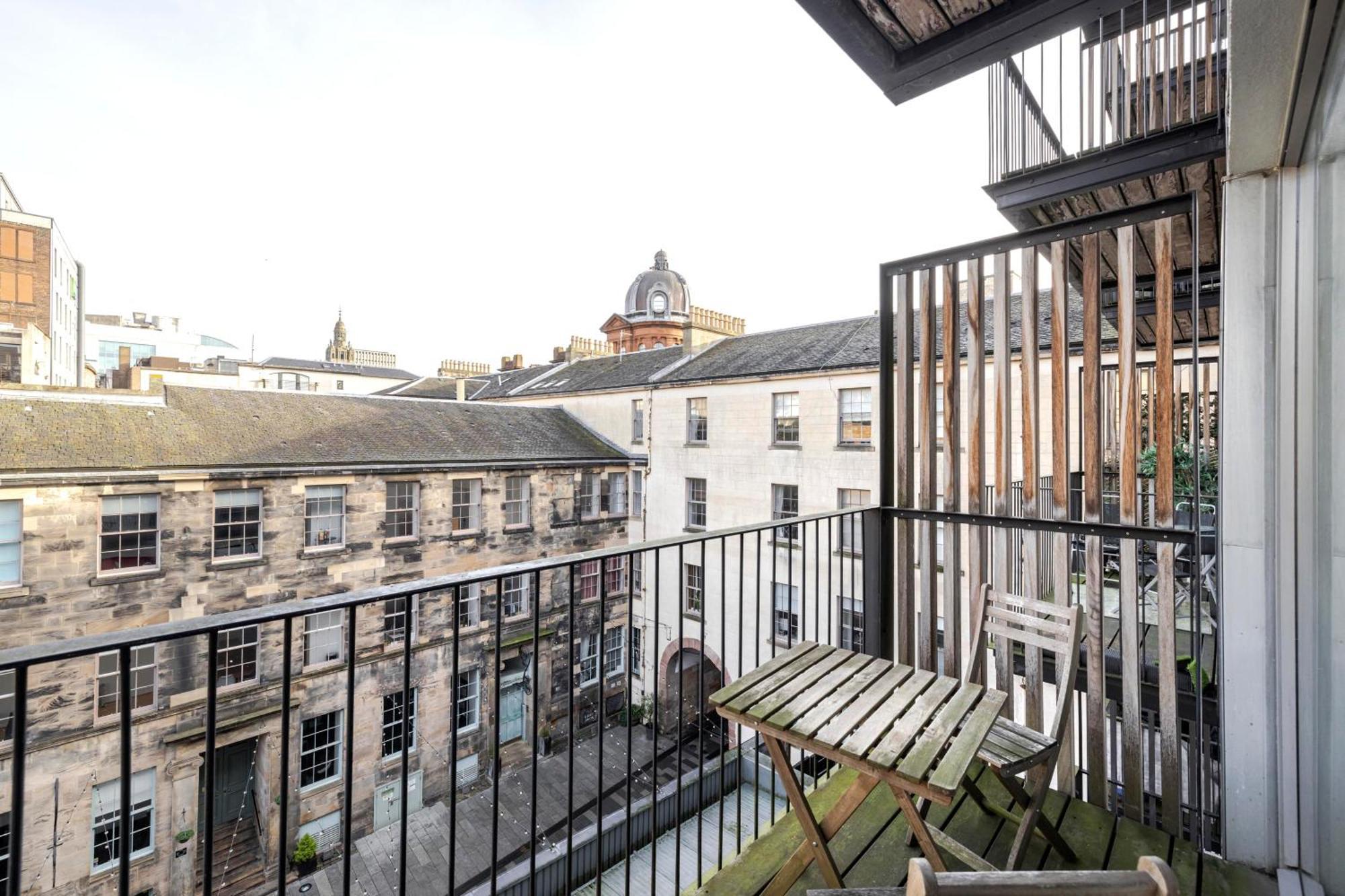 Joivy Chic Flat With Balcony In Merchant *