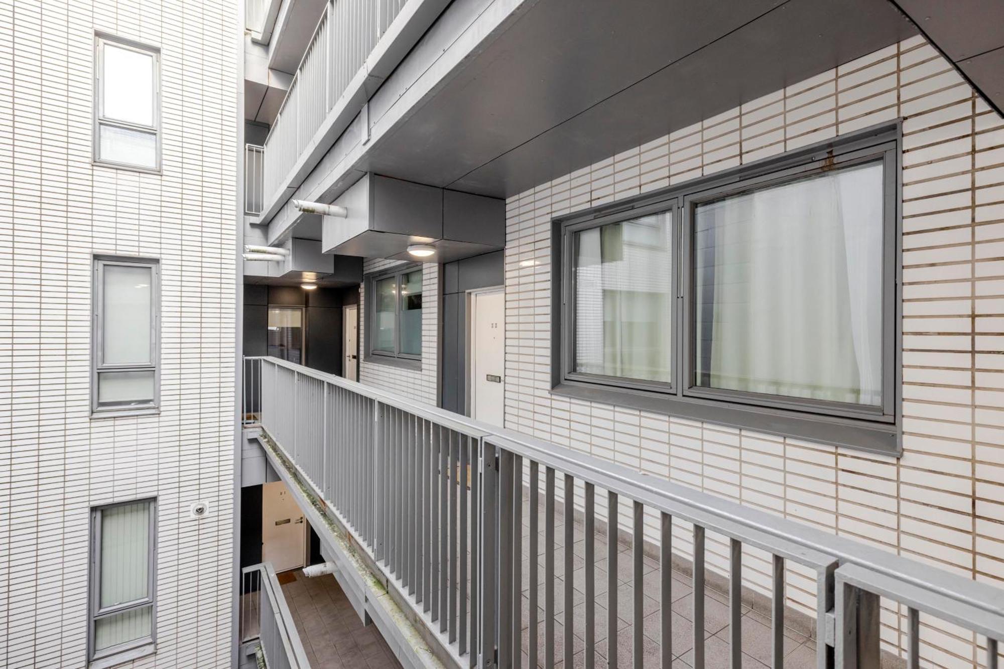 Apartment Joivy Chic Flat With Balcony In Merchant