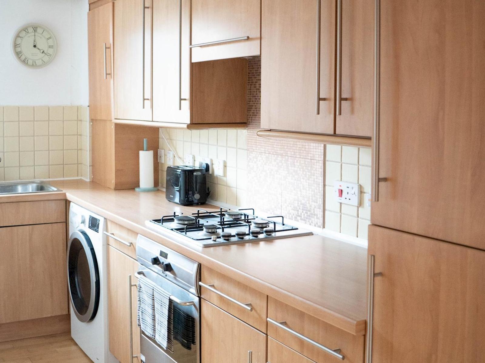 Apartment Perfect Location In Heart Of West End Pass The Keys