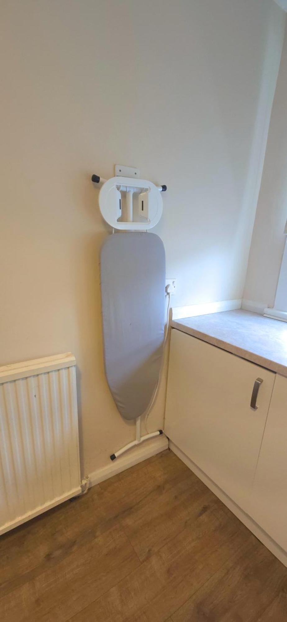 - Beautiful Two Bedroom House In & Free Parking Holiday home