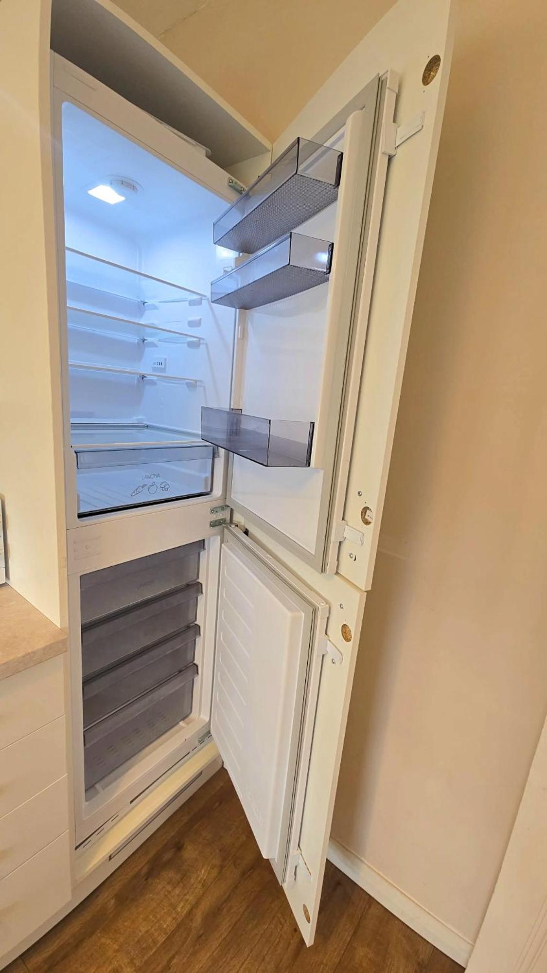 - Beautiful Two Bedroom House In & Free Parking *
