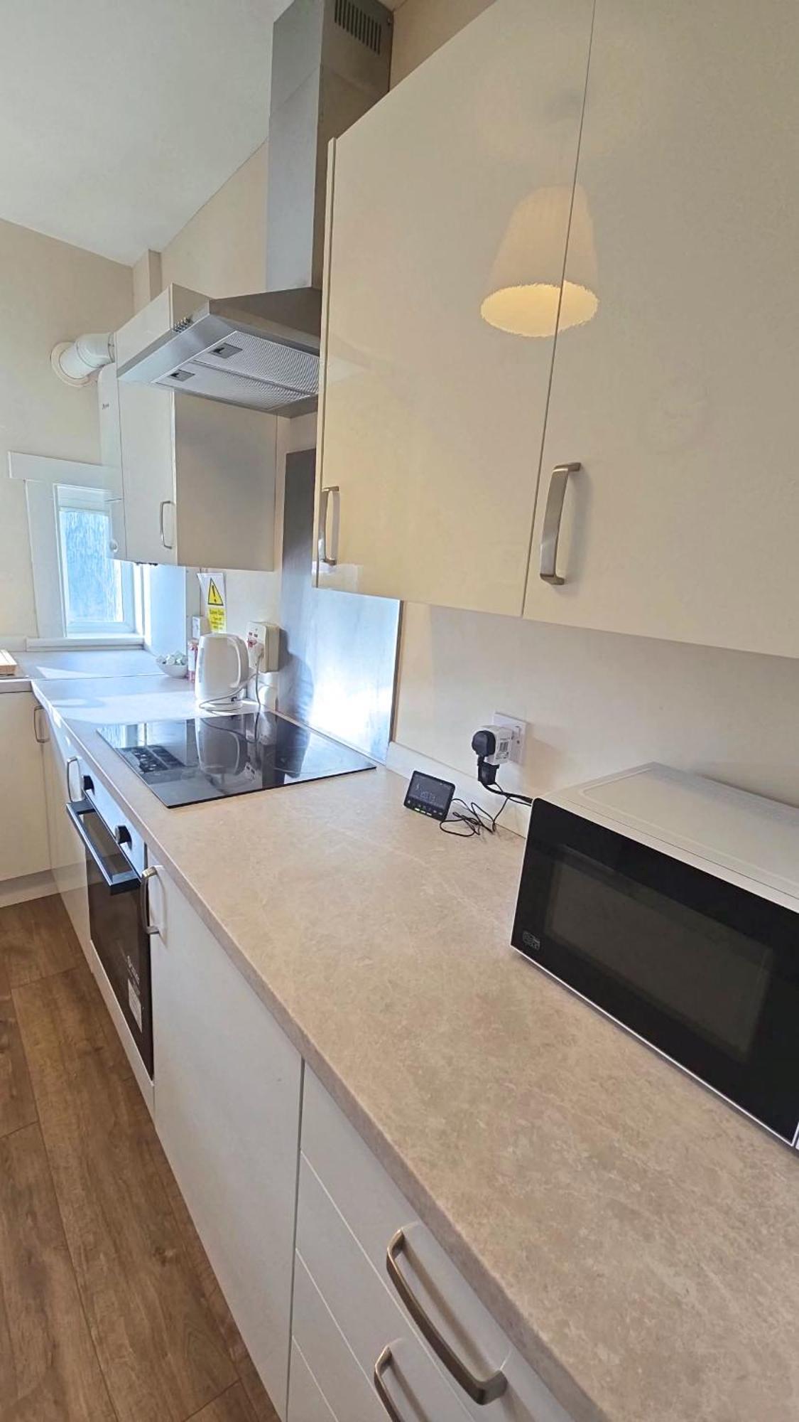 - Beautiful Two Bedroom House In & Free Parking * Glasgow