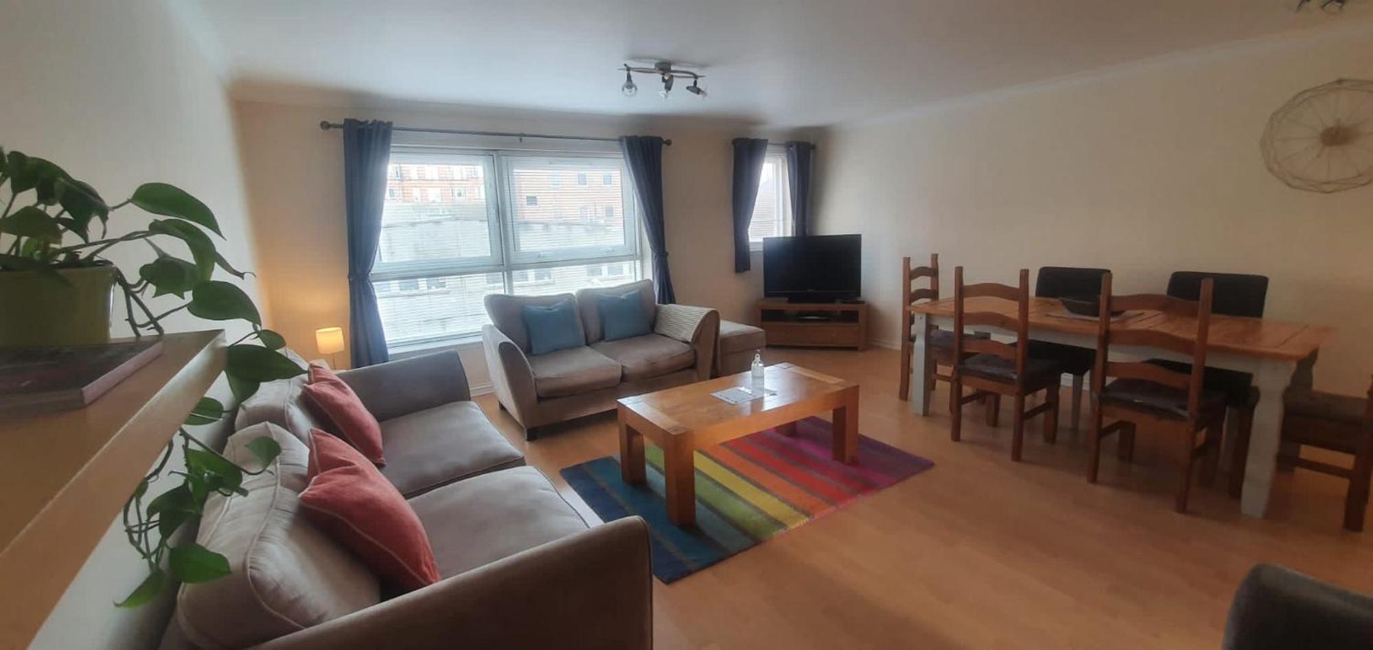 In Heart Of West End- Parking Space- Spacious- Near And Kelvingrove Art Gallery