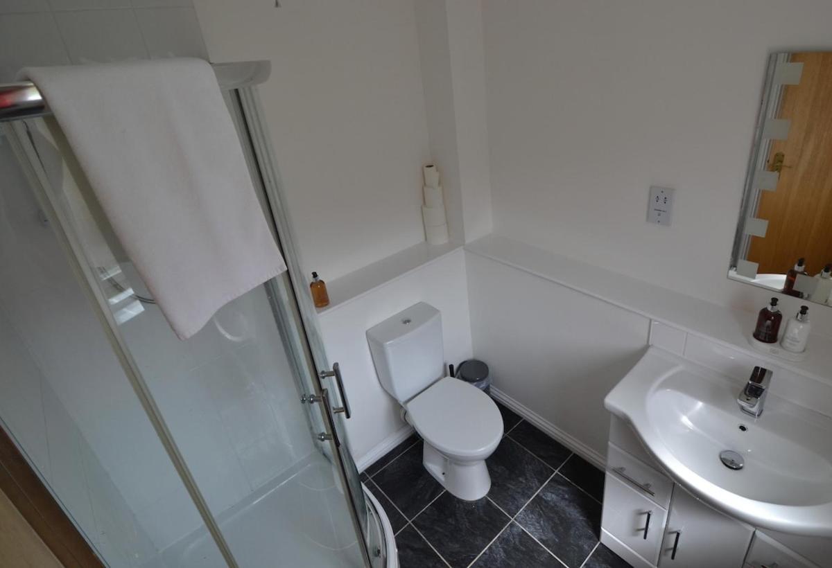 In Heart Of West End- Parking Space- Spacious- Near And Kelvingrove Art Gallery * Glasgow