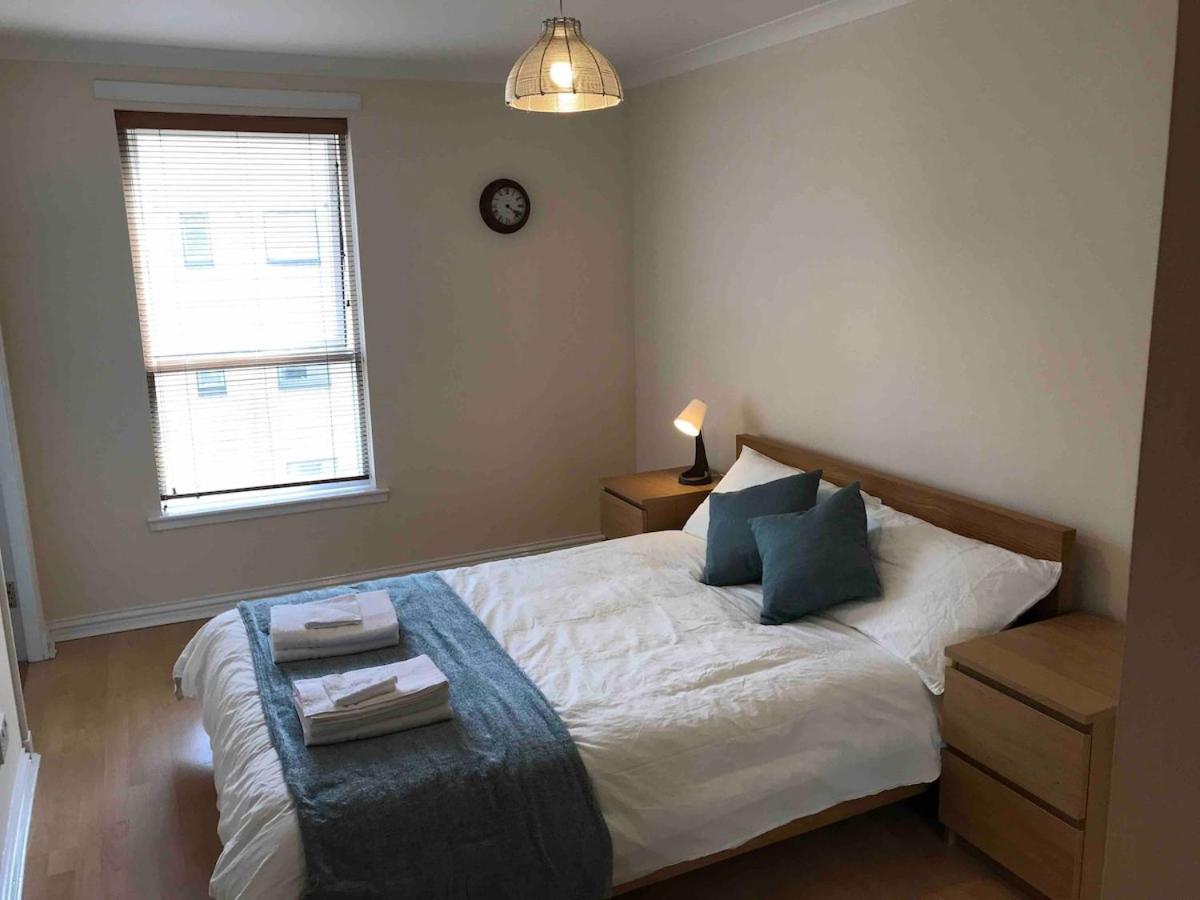 Apartment In Heart Of West End- Parking Space- Spacious- Near And Kelvingrove Art Gallery