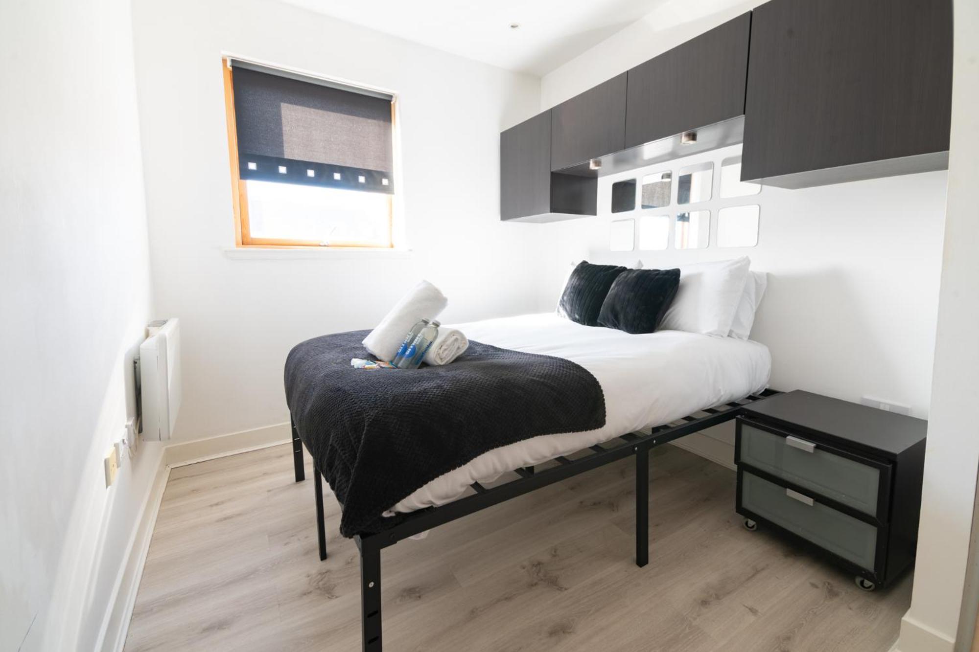 Argyle Apartment