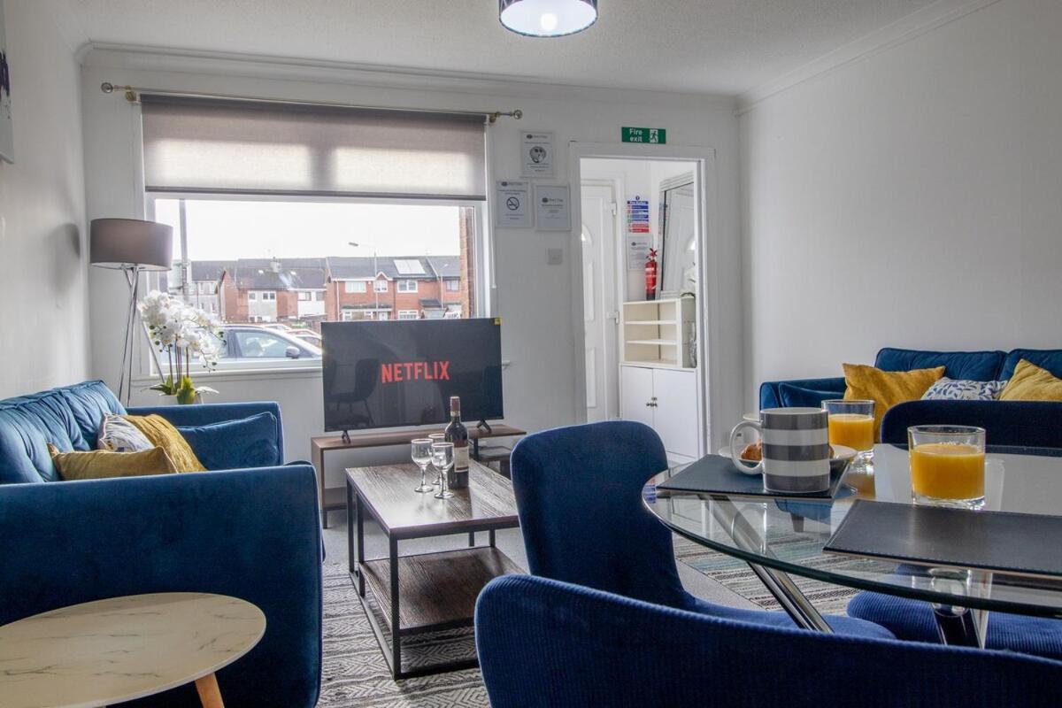 Apartment Glasgow, 2 Bed House With Parking Glasgow