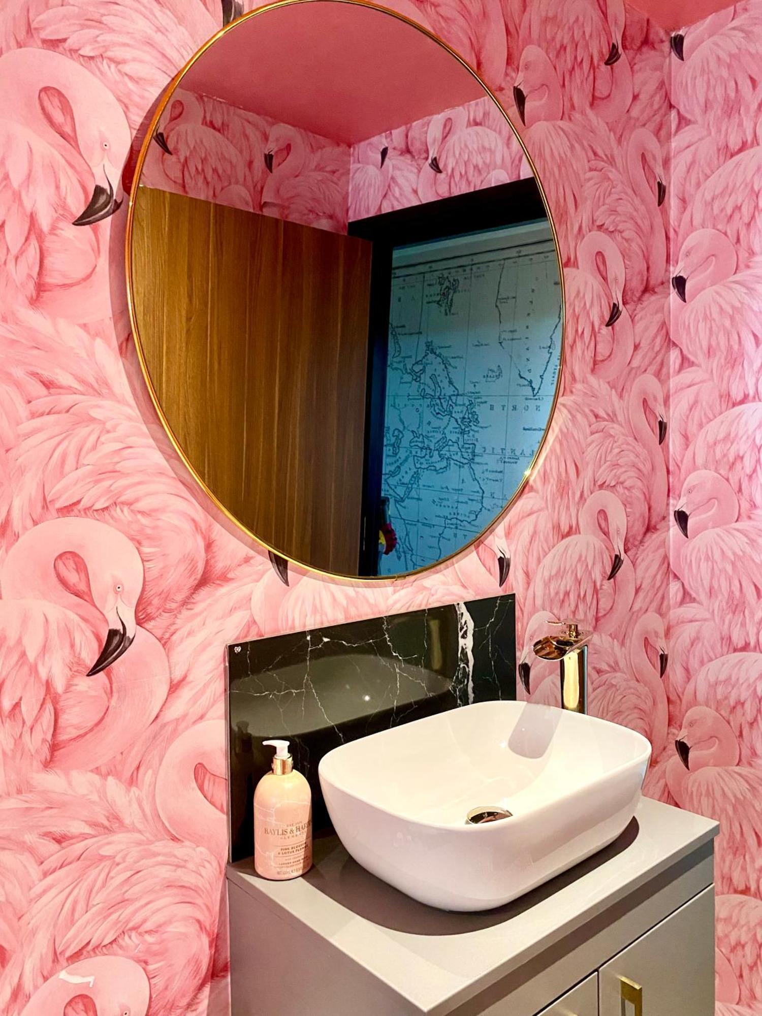 Private Bedroom & Bathroom With Amazing View In Quirky Townhouse *