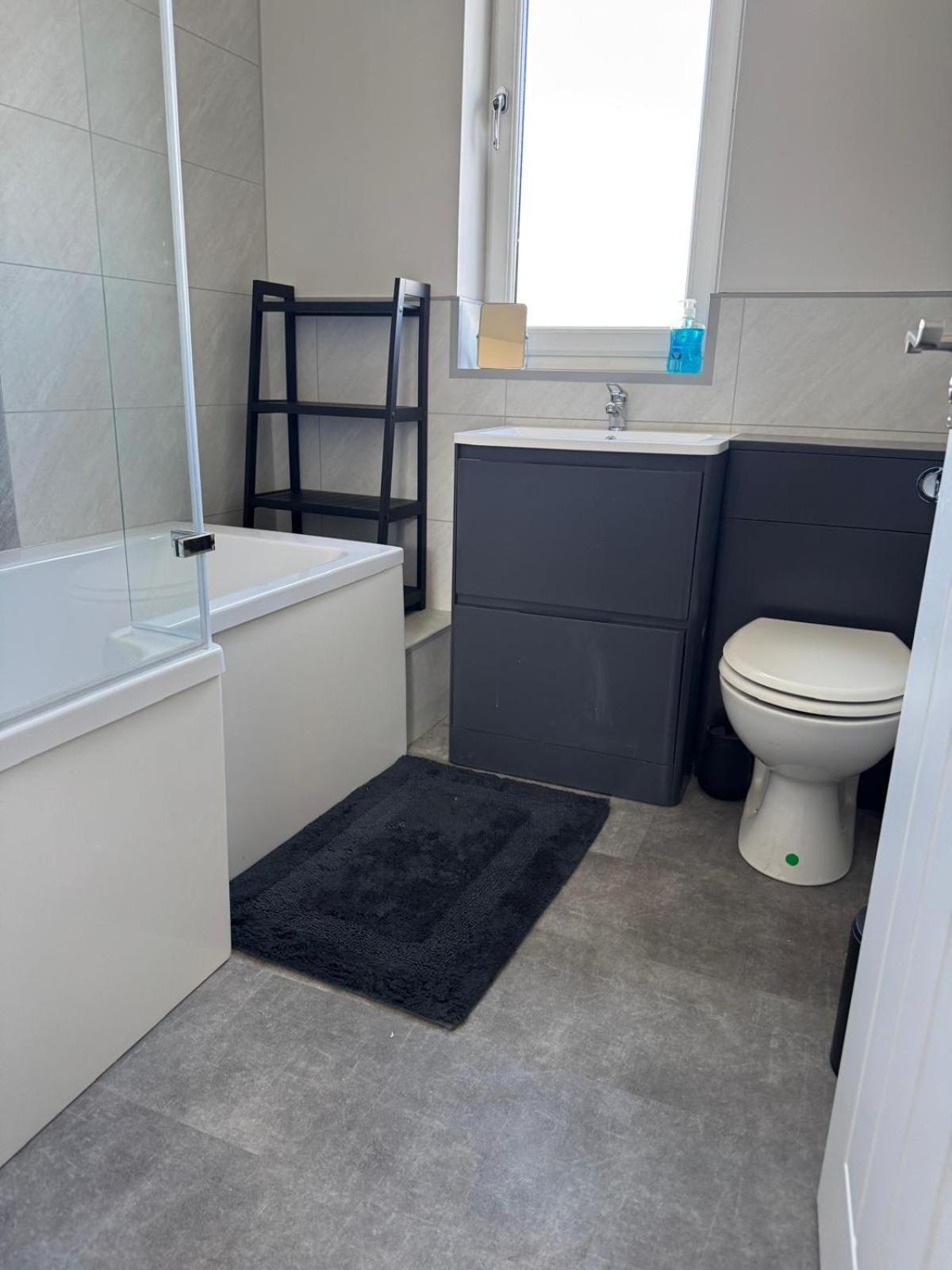 Apartment Sleek And Stylish 3 Bed West End House