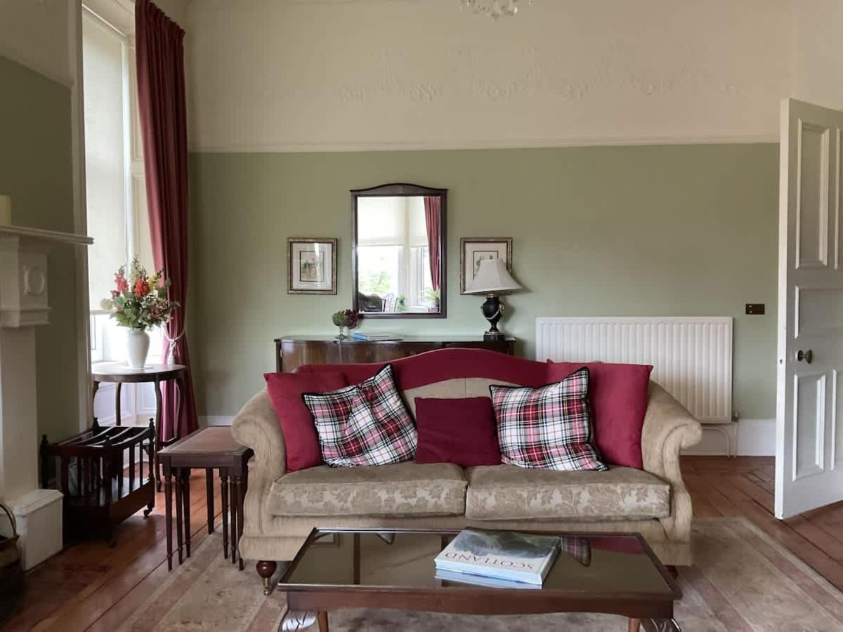 Elegant Victorian In Glasgow's West End Apartment Glasgow