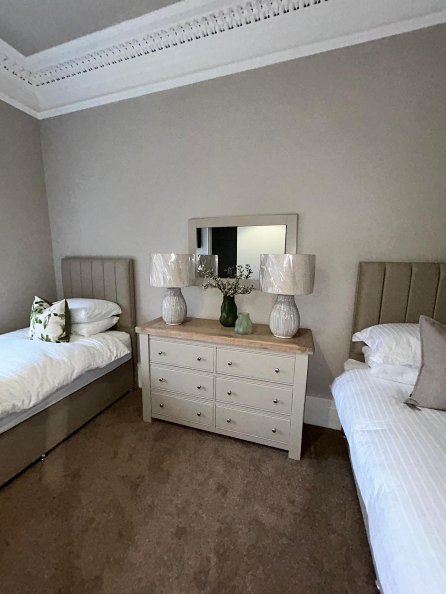 Crookston 3* Glasgow