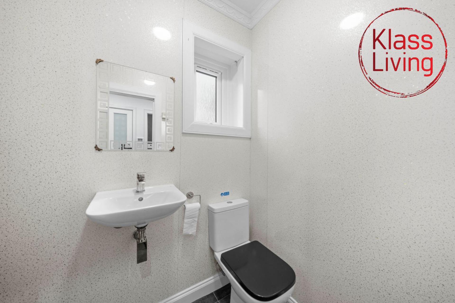 Holiday home Fraser House By Klass Living Rutherglen Glasgow