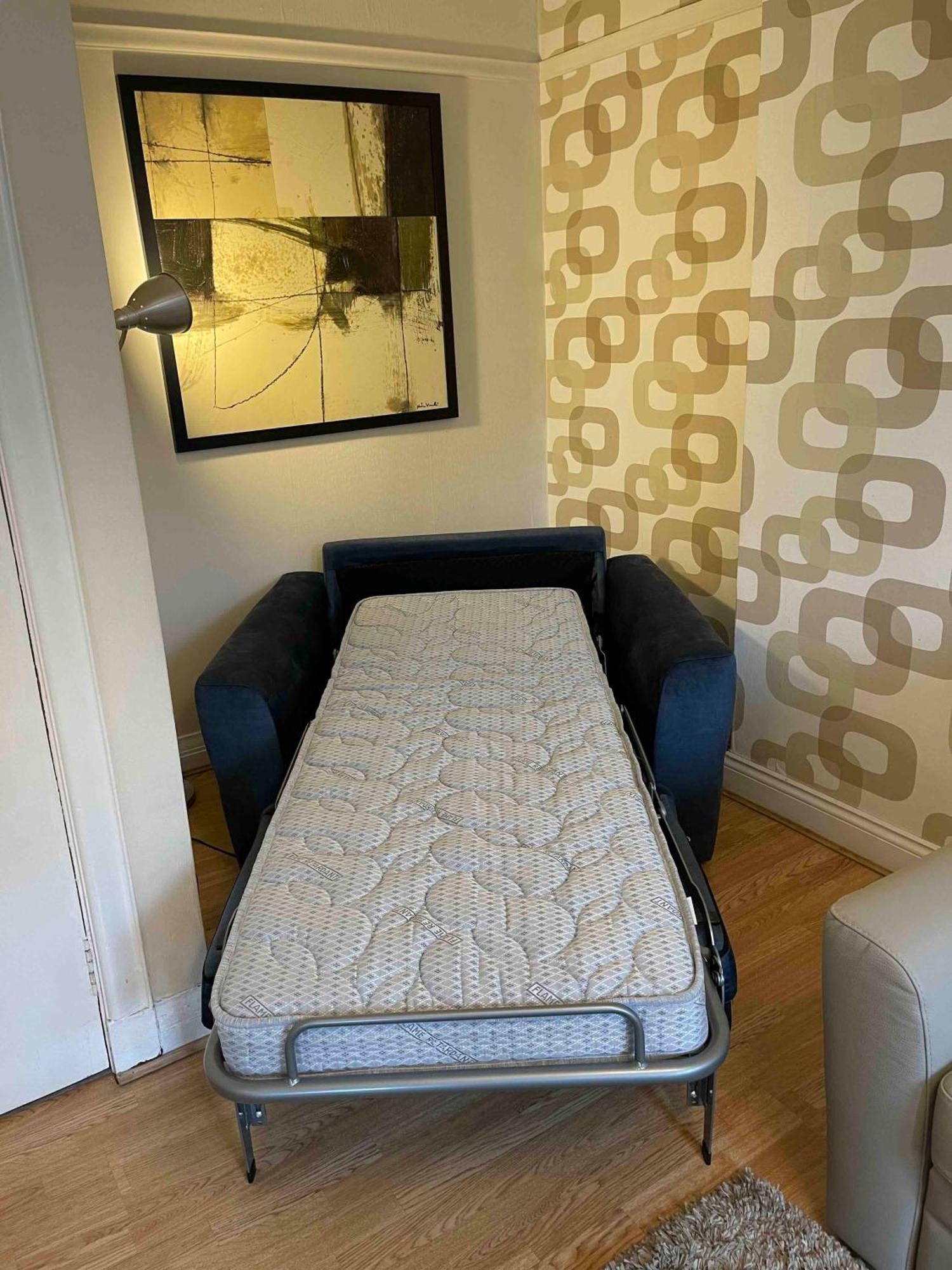 Scotstoun 1 Bed Flat * Glasgow