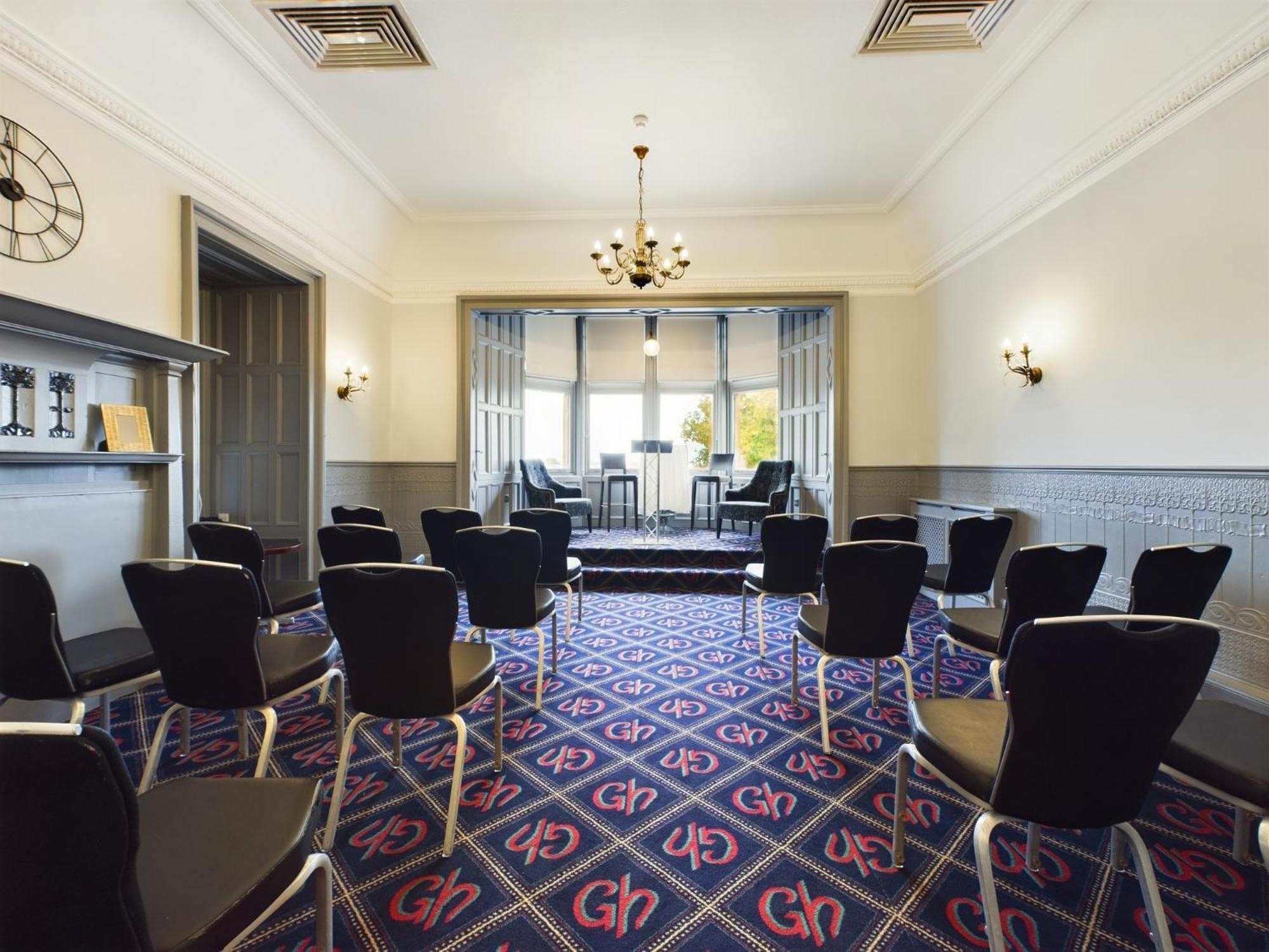 Glynhill & Near Airport 4* Glasgow