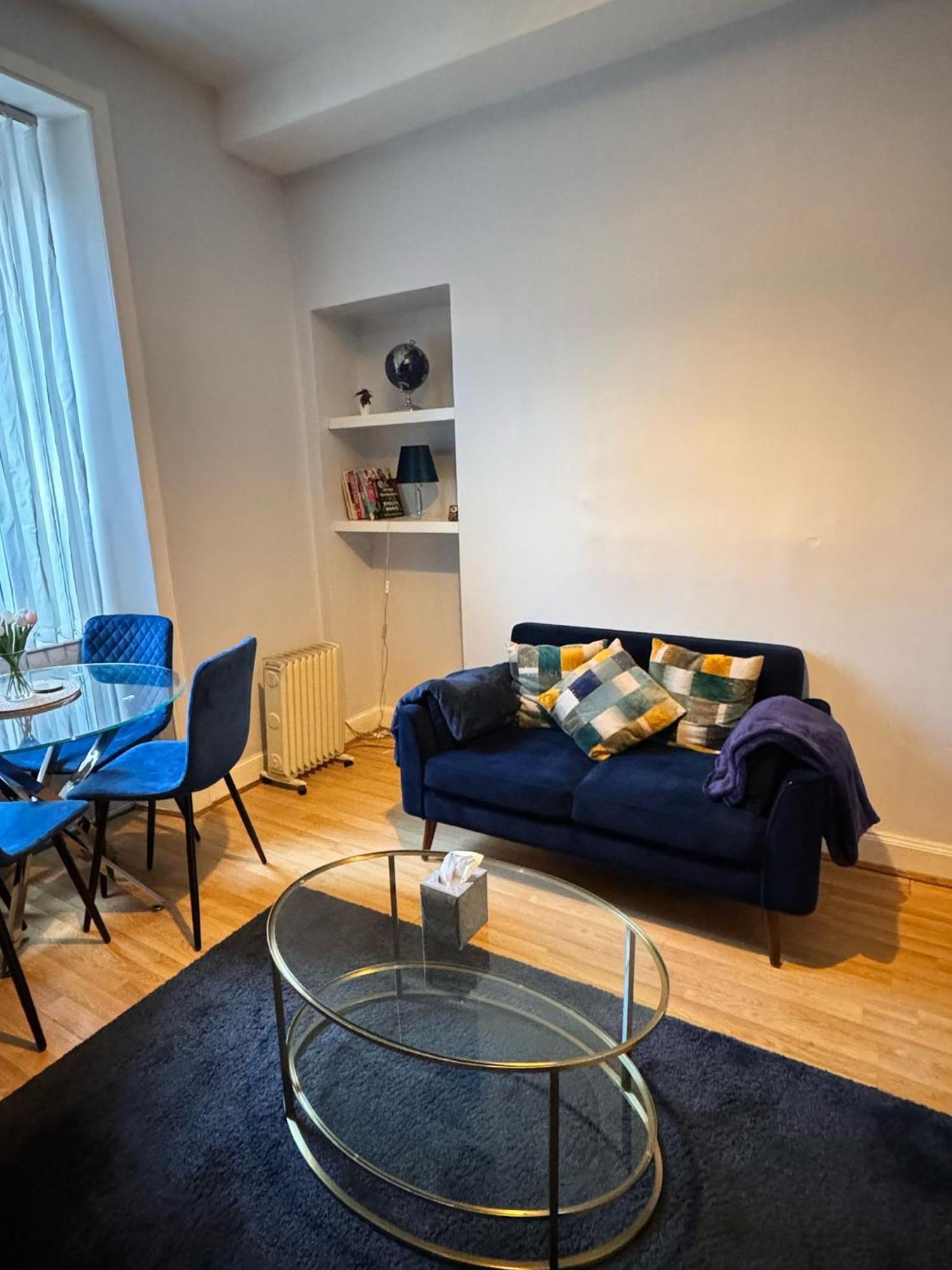 Apartment Homely In Hampden