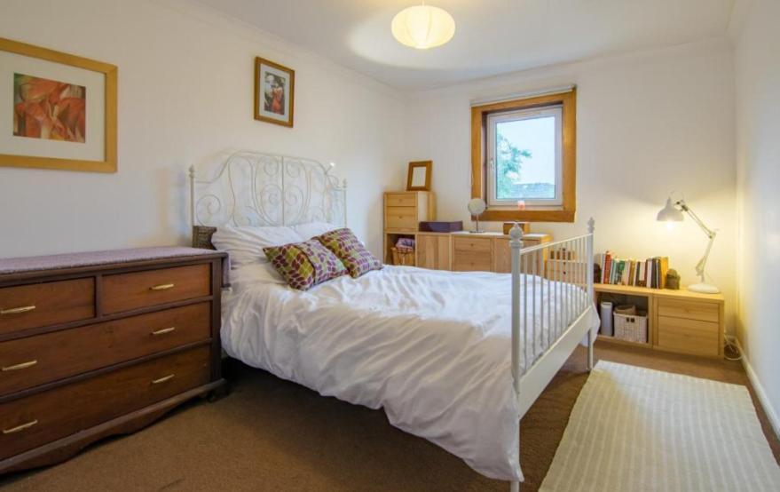 Free Parking Guest house Glasgow