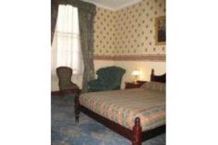 Rennie Mackintosh 3*
