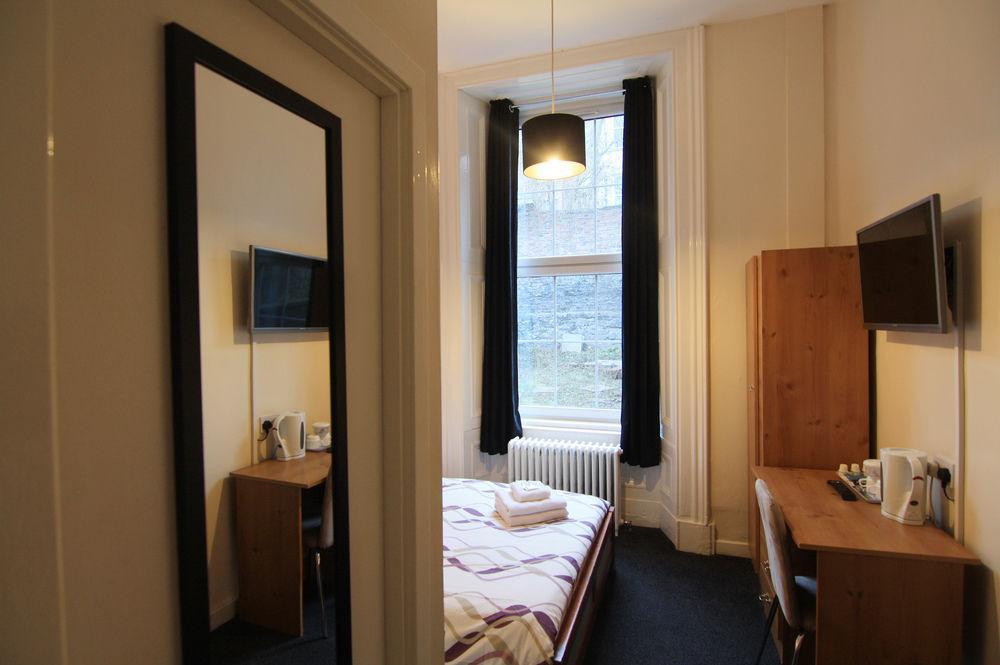 Alba Lodge Glasgow