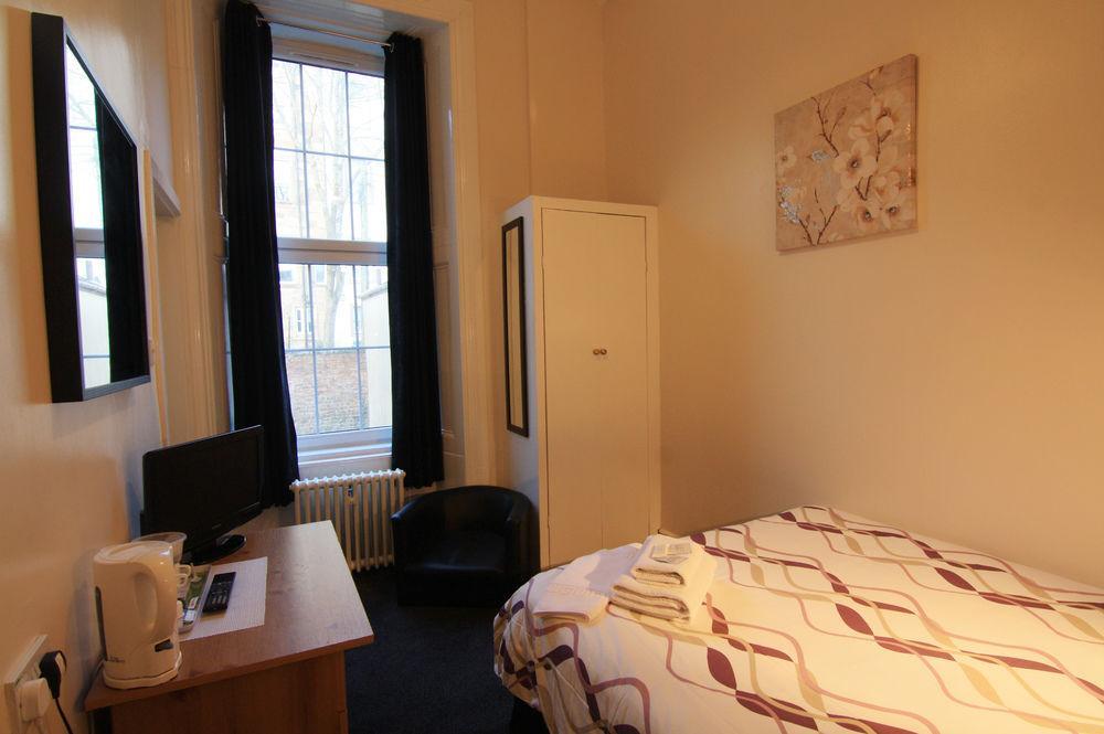 Alba Lodge *