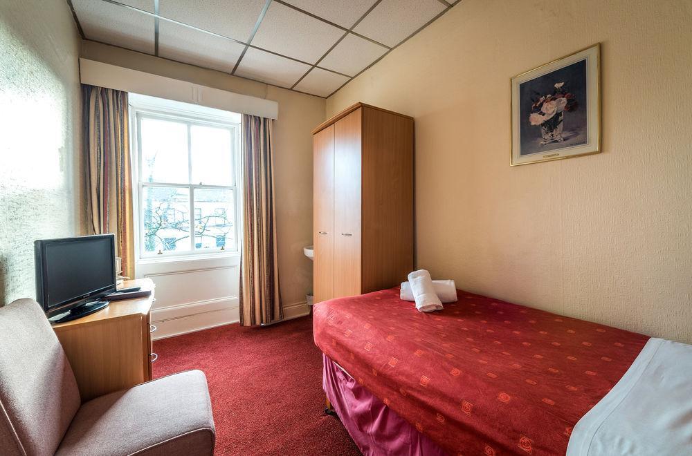 Guest house The Kelvin West End 2*