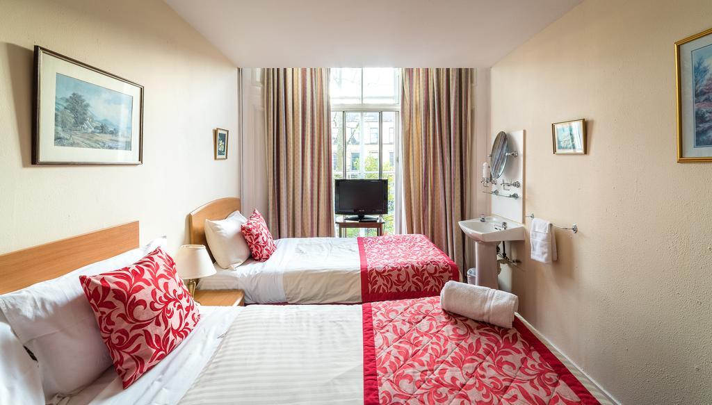 Guest house The Kelvin West End 2*