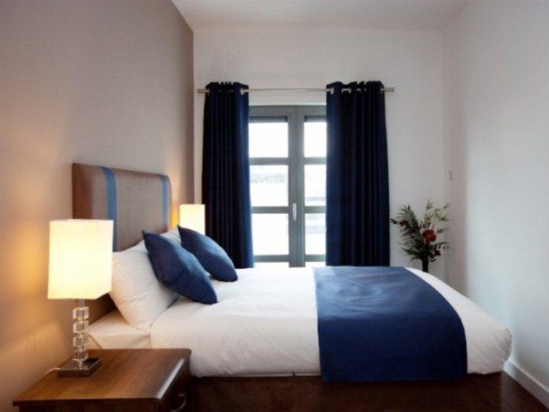 The Spires Serviced * Glasgow