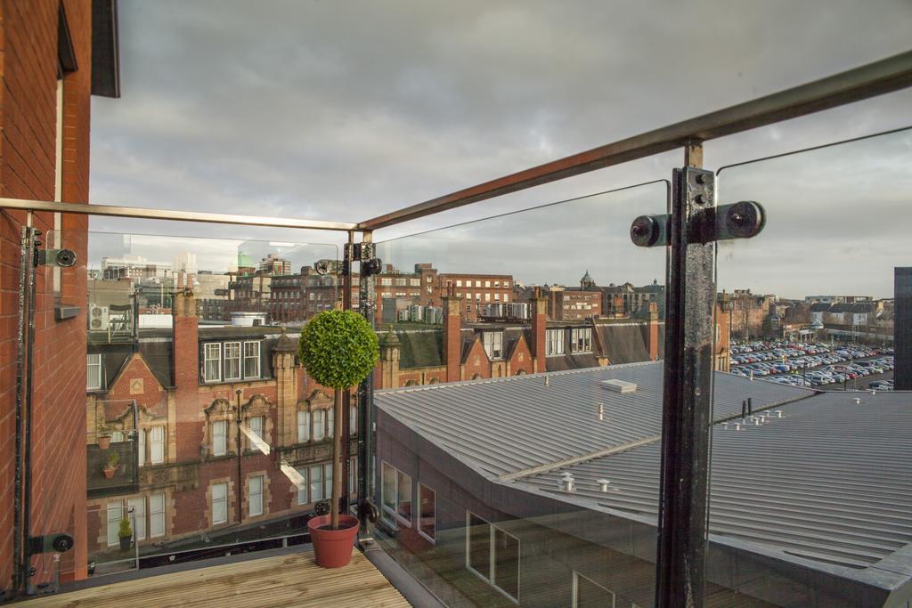 Centre With Free Secure Underground Parking * Glasgow