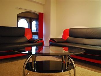 Apartment Clock Tower Boutique And Bistro