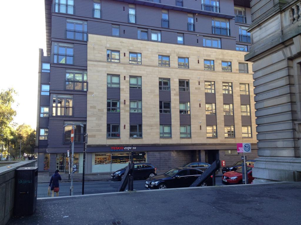 Charing Cross Apartment