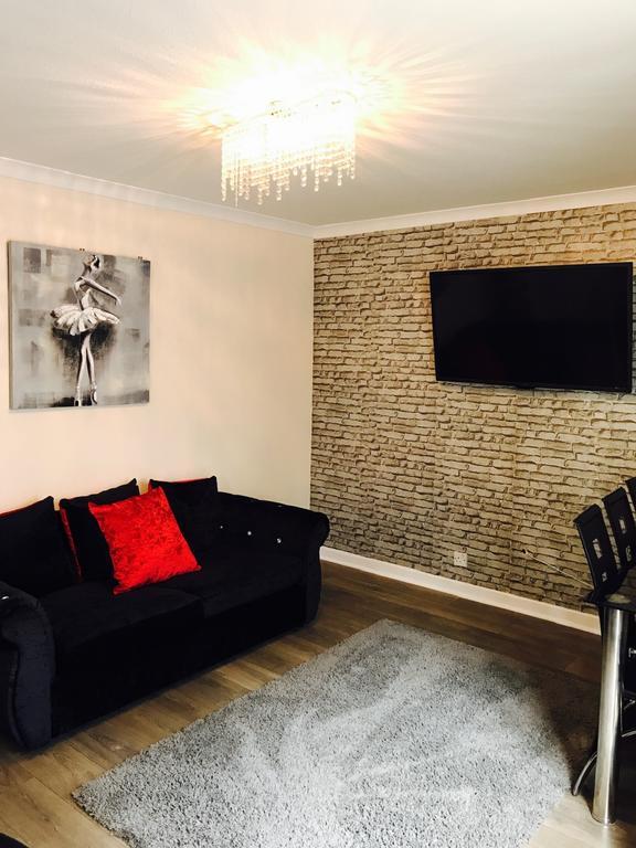 Minerva Court Two-bedroom Apartment Glasgow