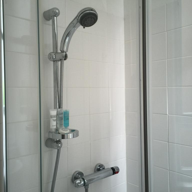 Trefoil - 2 Bedrooms Glasgow