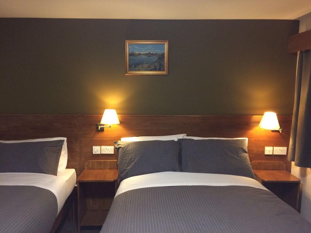 Hotel Crosshill House 4*