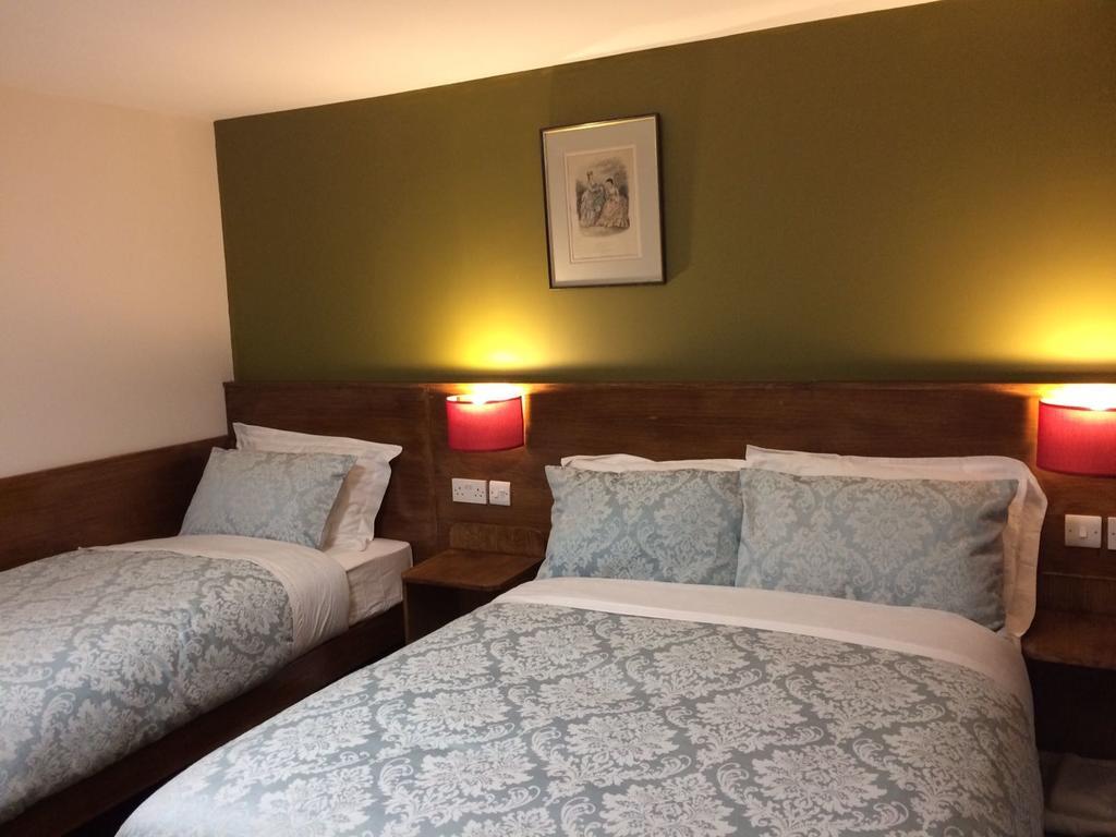 Crosshill House 4*