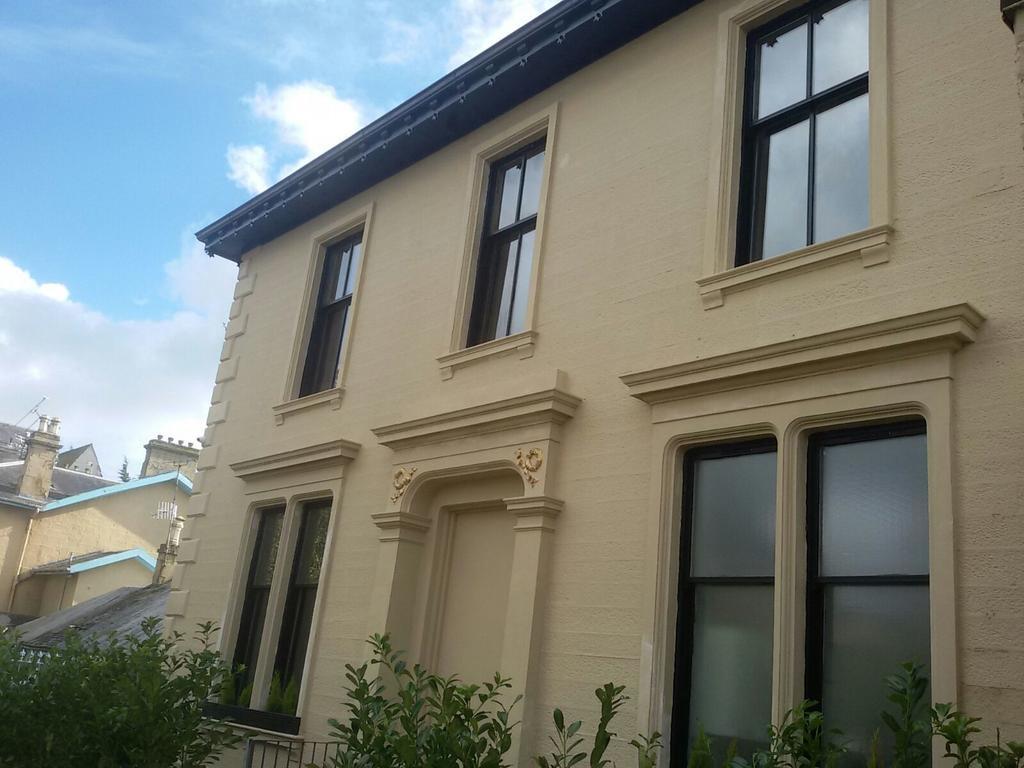 Crosshill House Hotel Glasgow
