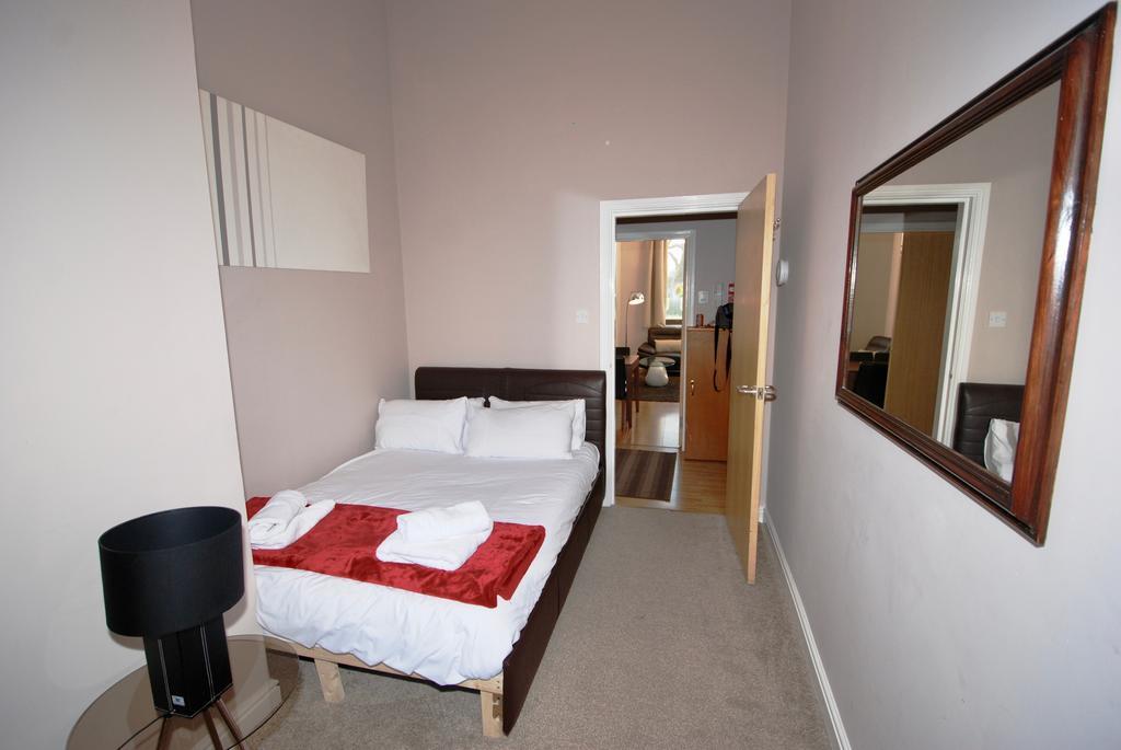 Terracotta - City Centre Apartment *