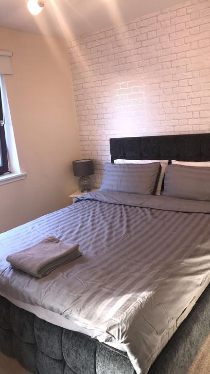 Minerva Court Two-bedroom Apartment Glasgow