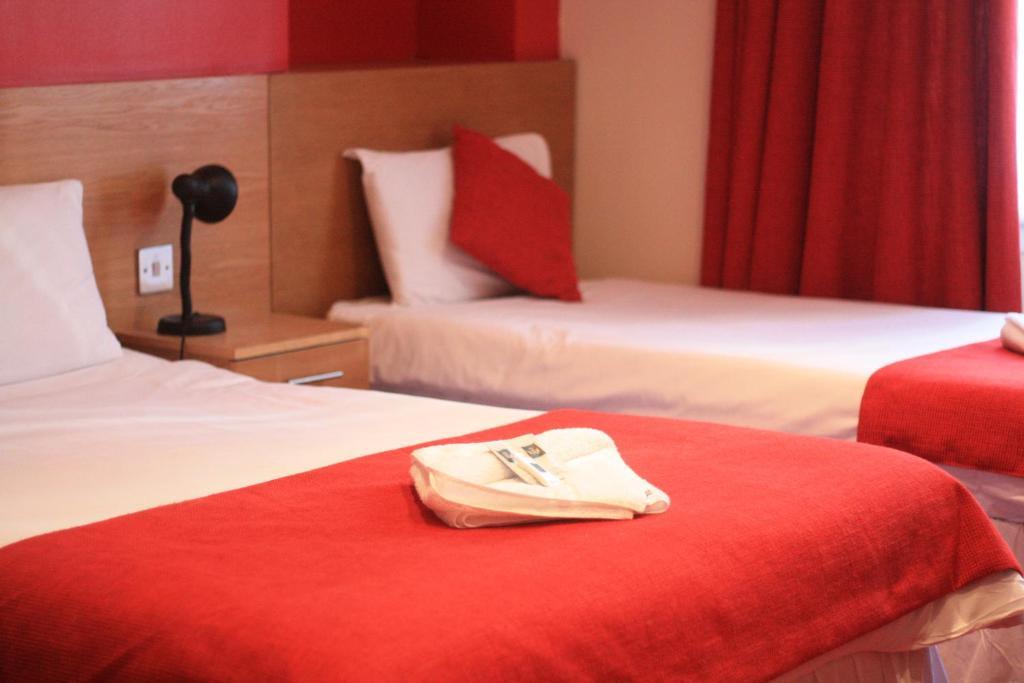 Hotel Newton 3*