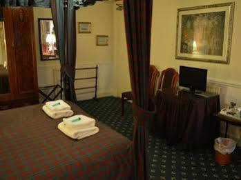 Manor Park 3*