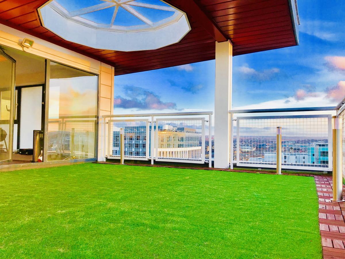 Central Station - The Penthouse - With Parking And Huge Terrace