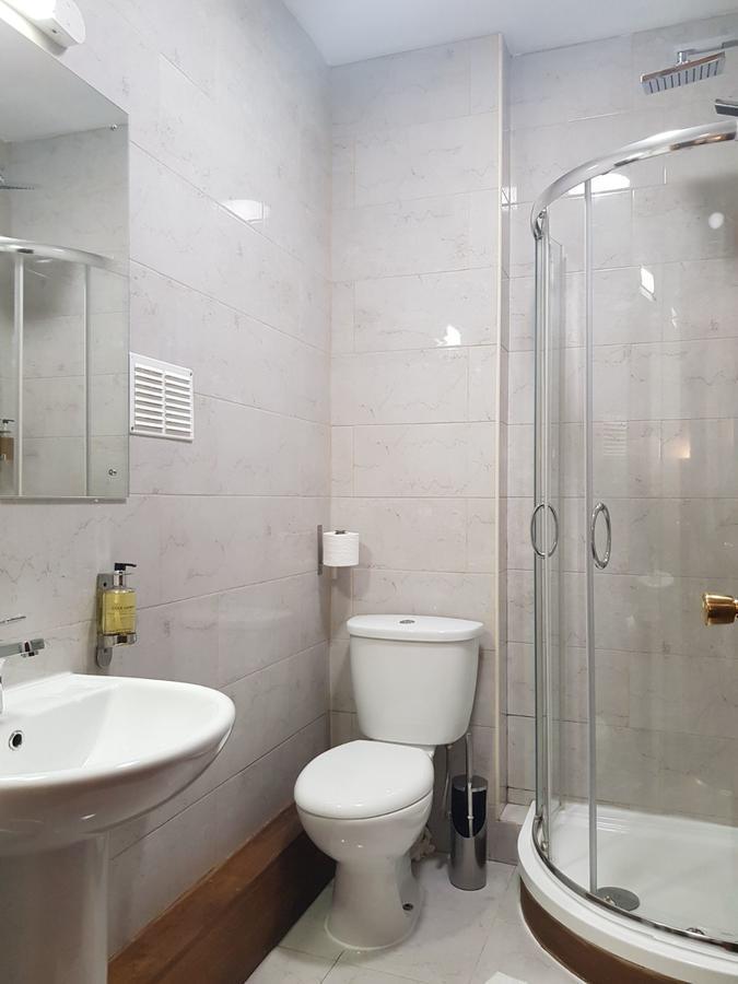Crosshill House Hotel Glasgow